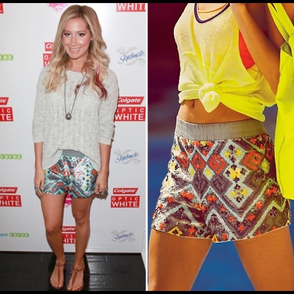 Sequin Short - Picture 3 of 3